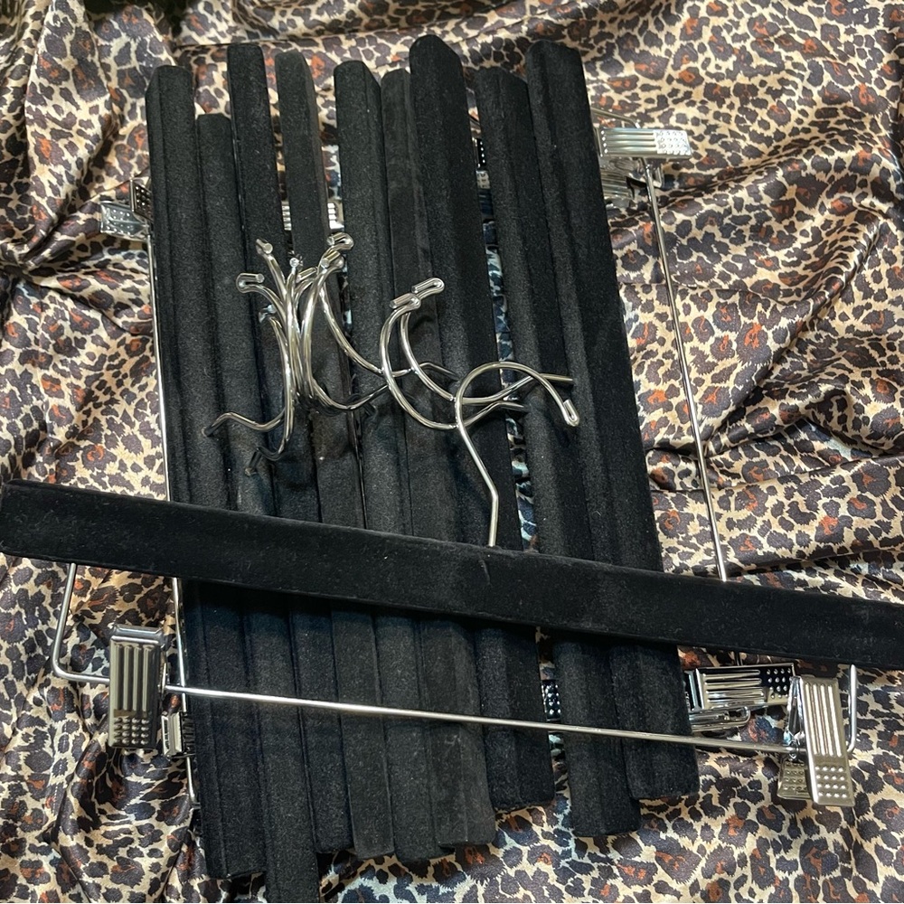 10 Crushed Velvet Black and Silver Pant Hangers - Picture 15 of 16